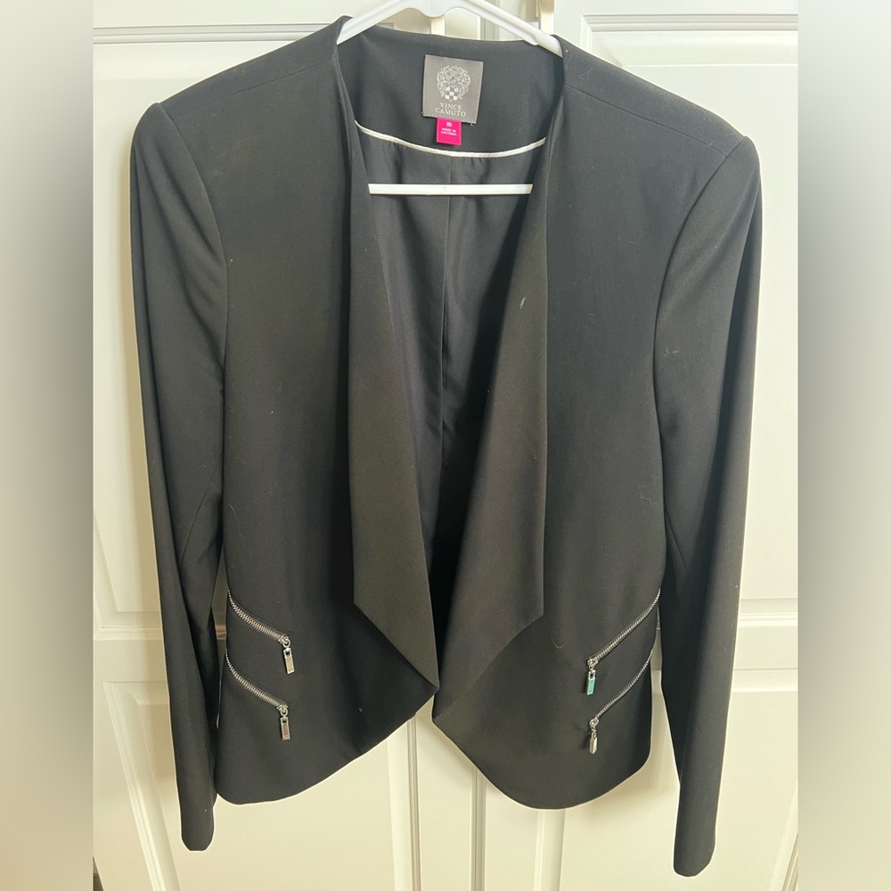 Vince Camuto black blazer with zipper detail size 10. Excellent condition!!